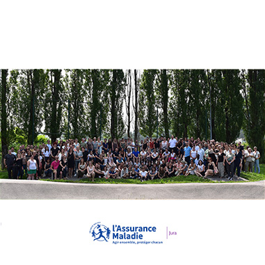 Photographie de l'Assemblée Générale 2025 du personnel de la CPAM du Jura